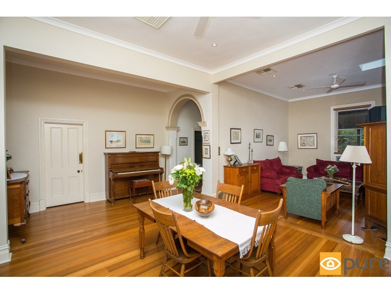 24 Pearse Street, North Fremantle WA 6159