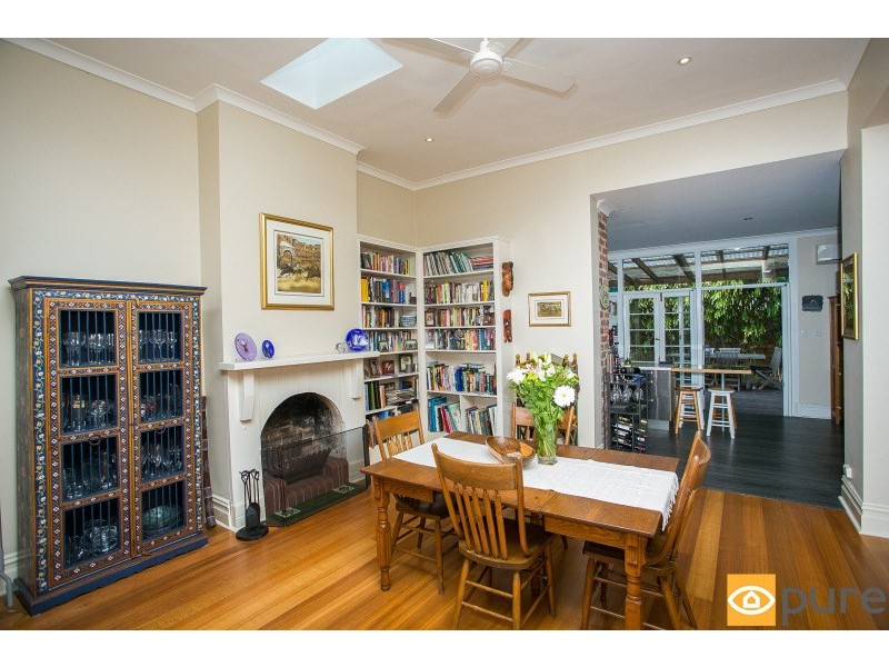 24 Pearse Street, North Fremantle WA 6159