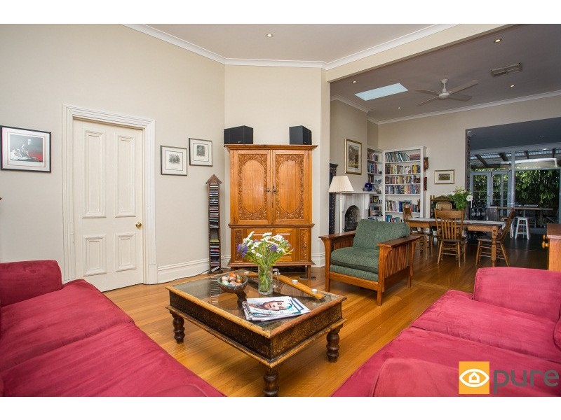 24 Pearse Street, North Fremantle WA 6159