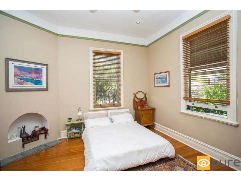 24 Pearse Street, North Fremantle WA 6159