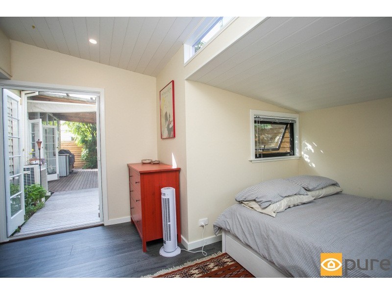 24 Pearse Street, North Fremantle WA 6159