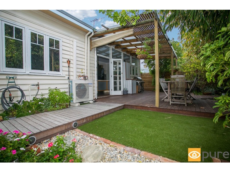 24 Pearse Street, North Fremantle WA 6159