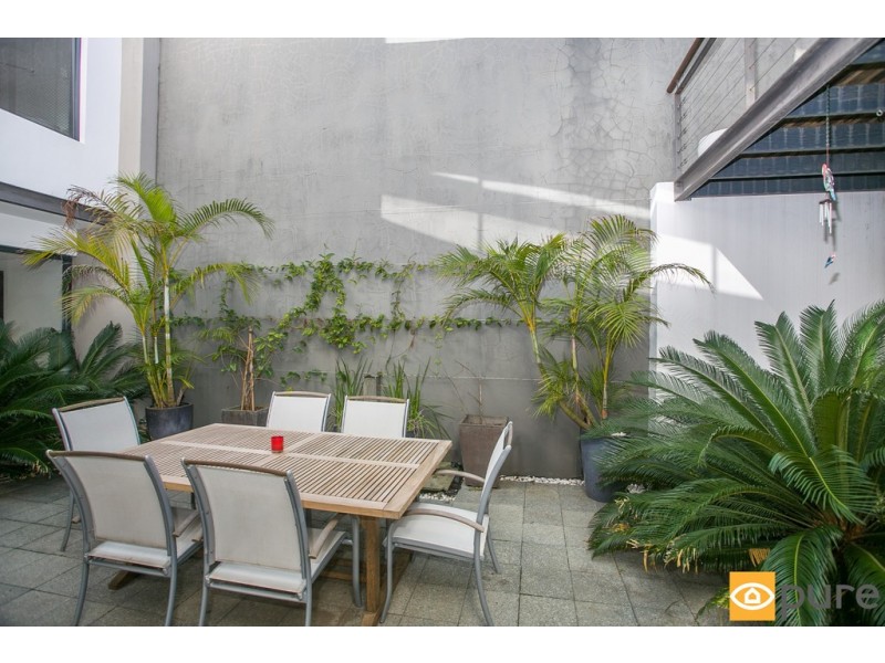 72 Coral Tree Avenue, Subiaco WA 6008