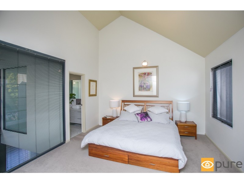 72 Coral Tree Avenue, Subiaco WA 6008