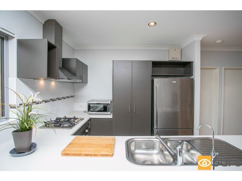 54B Barnes Street, Innaloo WA 6018