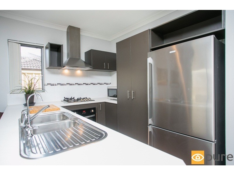 54B Barnes Street, Innaloo WA 6018