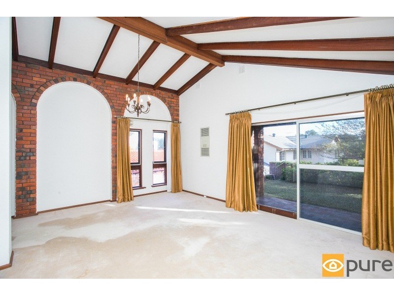 4 Kalari Drive, City Beach WA 6015