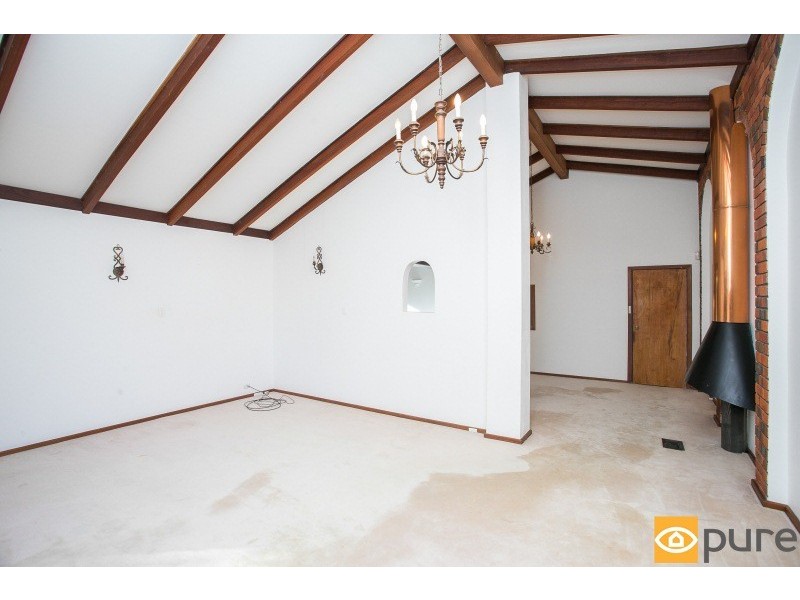 4 Kalari Drive, City Beach WA 6015