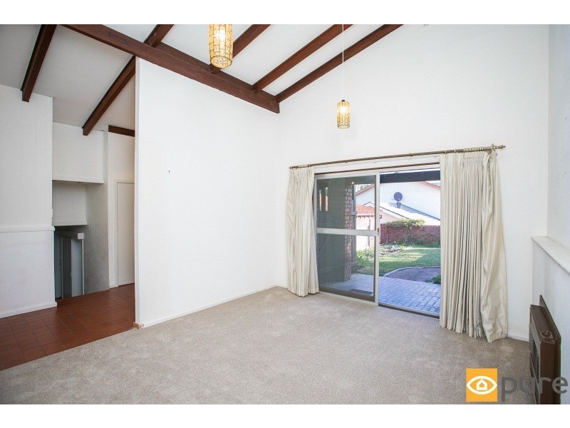 4 Kalari Drive, City Beach WA 6015