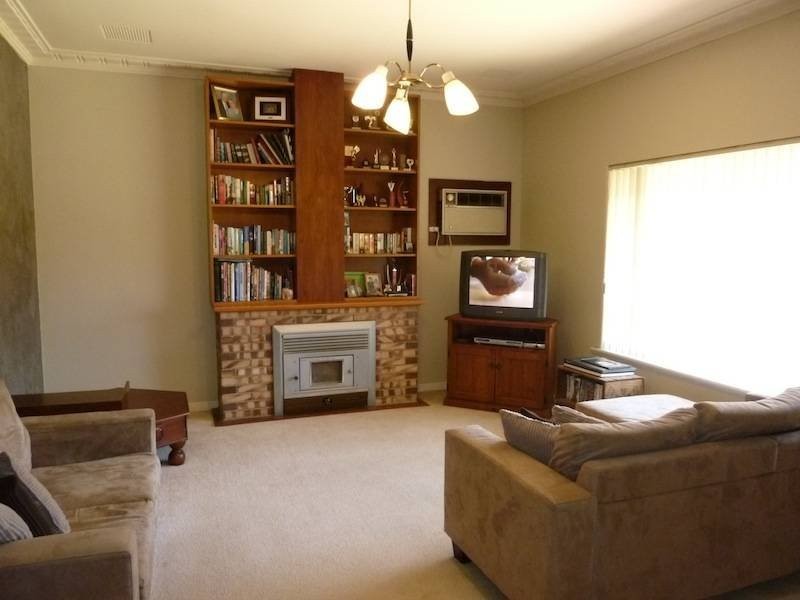 15 Christmass Street, Northam WA 6401