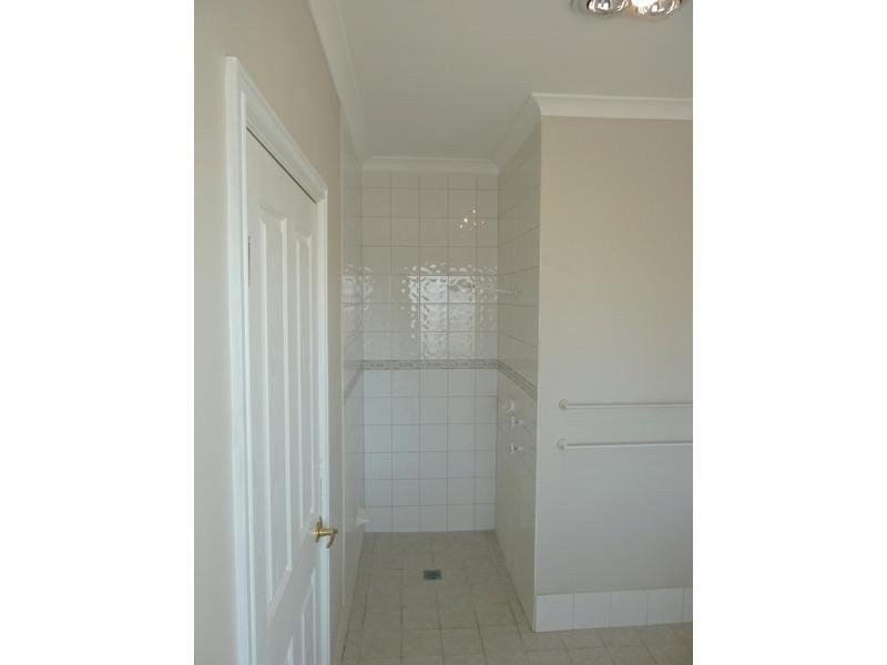 2A Hopetoun Avenue, Northam WA 6401