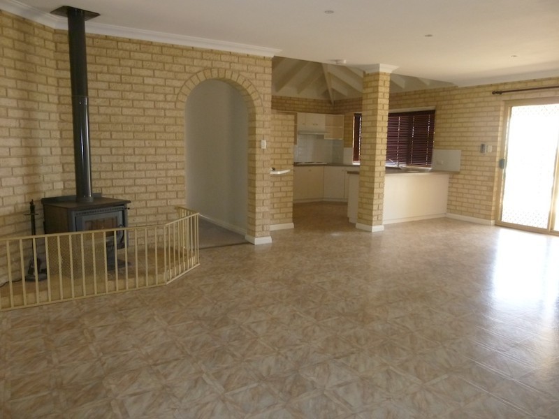 9 Killick Street, Northam WA 6401