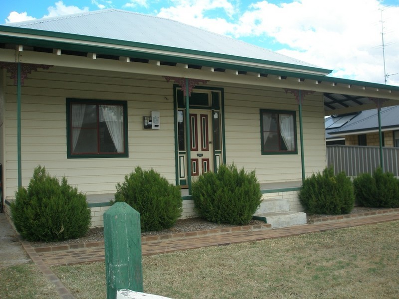 111 Chidlow Street, Northam WA 6401