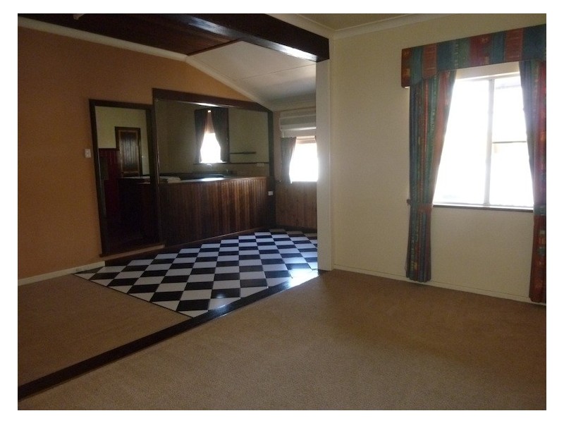 111 Chidlow Street, Northam WA 6401