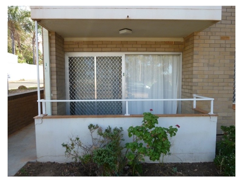 1/10-16 Chidlow Street, Northam WA 6401