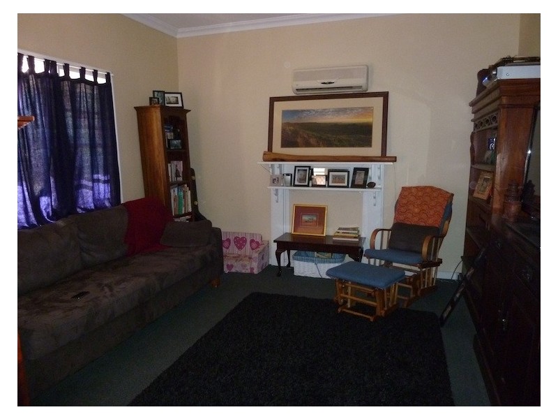 121 Chidlow Street, Northam WA 6401