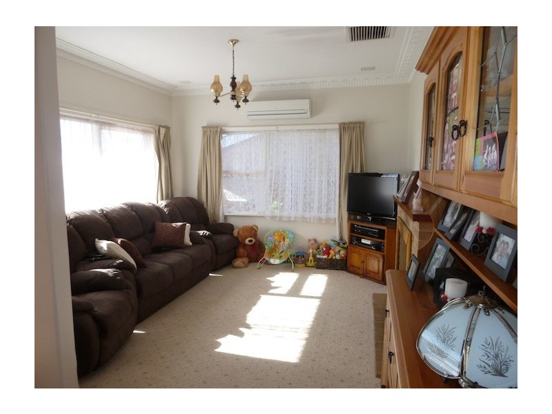 11  Christmass Street, Northam WA 6401