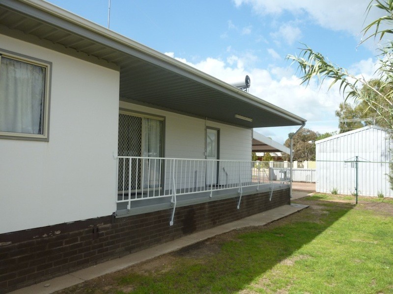 2 Nicholson Street, Northam WA 6401