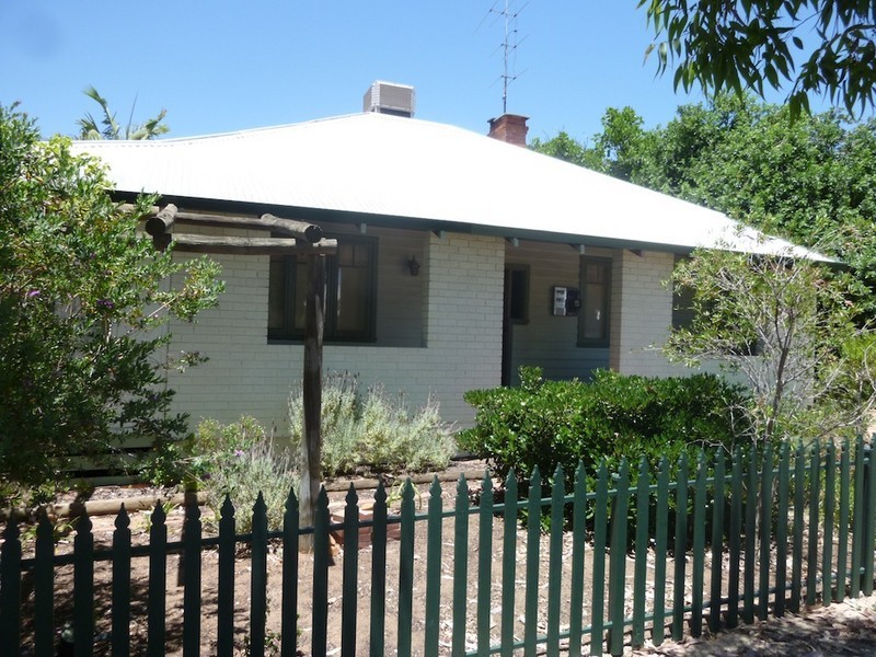 8 Gregory Street, Northam WA 6401