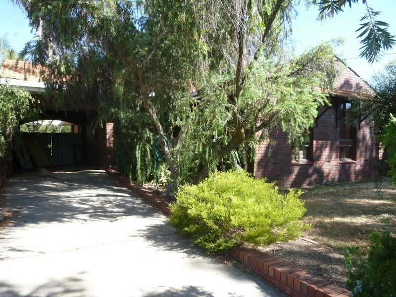 77 Chidlow Street, Northam WA 6401