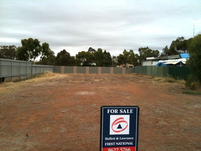 20 Milhinch Street, Muluckine WA 6401