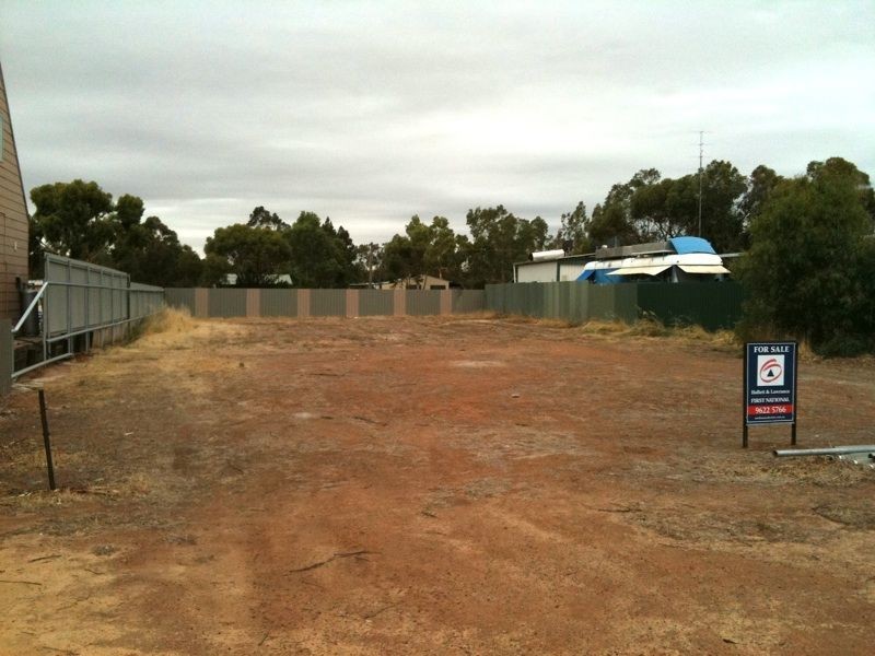 20 Milhinch Street, Muluckine WA 6401