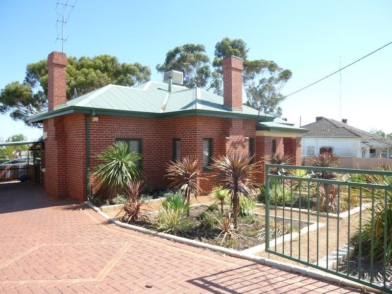 11 Uralia Terrace, Northam WA 6401