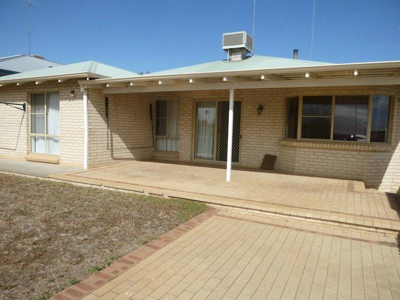 9 Killick Street, Northam WA 6401