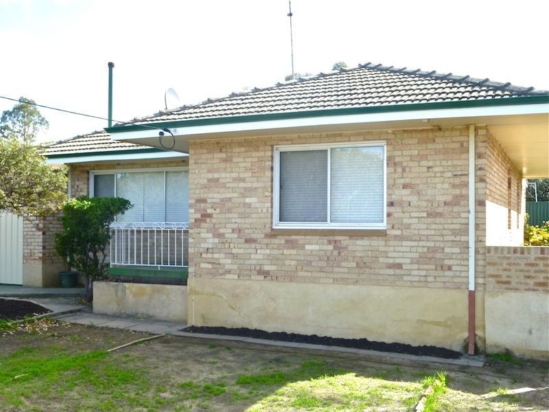 9 Thomson Street, Northam WA 6401