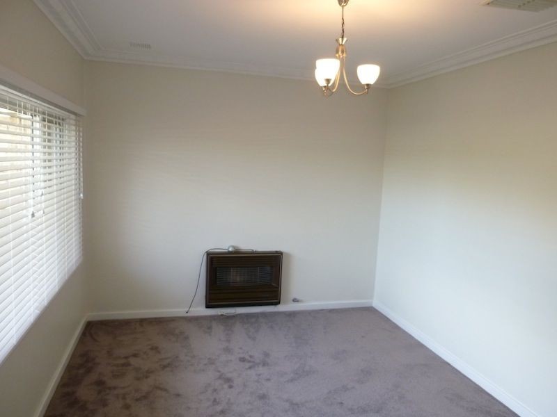 9 Thomson Street, Northam WA 6401