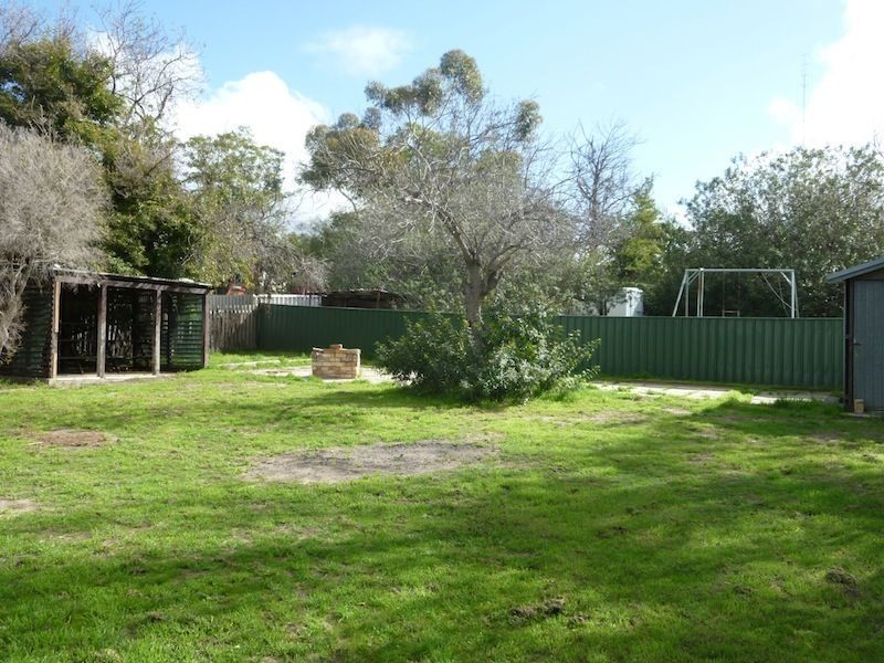 9 Thomson Street, Northam WA 6401