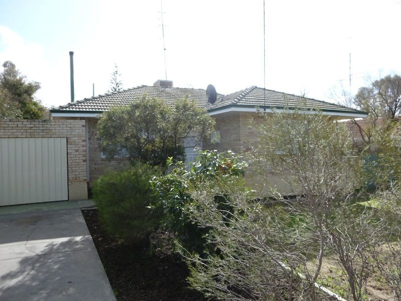 9 Thomson Street, Northam WA 6401