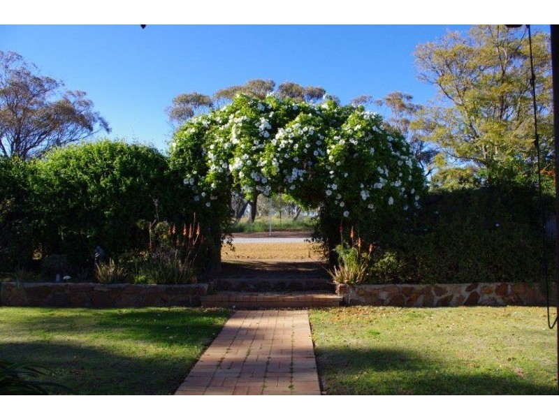 39 Wilson Street, Grass Valley WA 6403