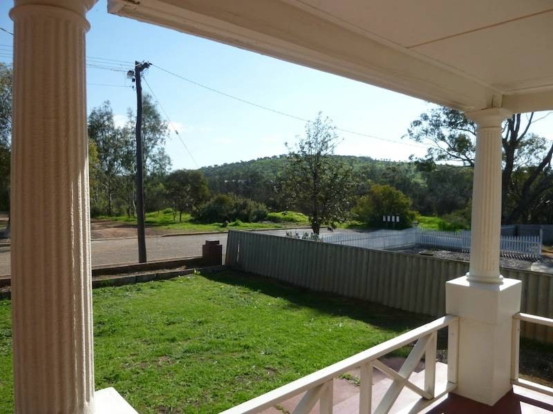 6 Millington Street, Northam WA 6401