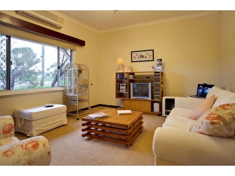 38 Selby Street, Northam WA 6401