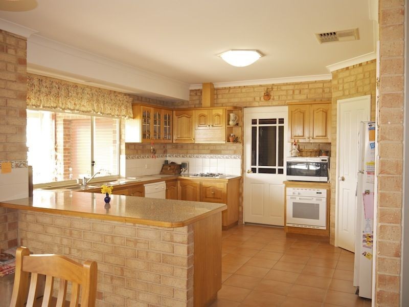 39 Roediger Drive, Northam WA 6401