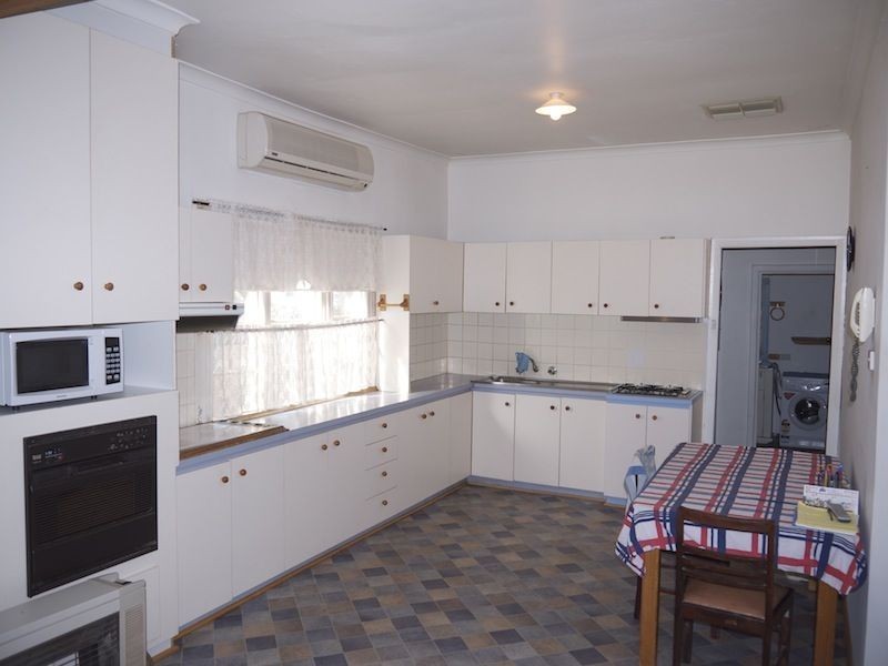 42 Stirling Street, Northam WA 6401