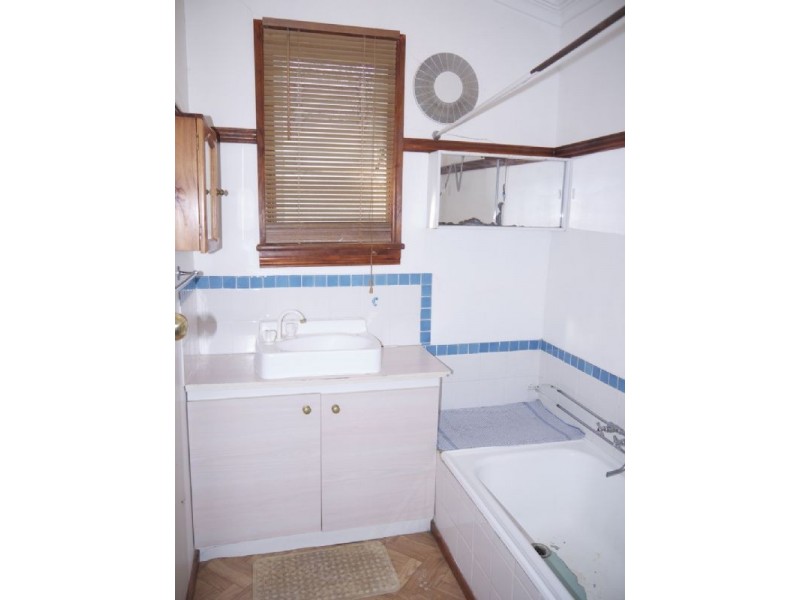 42 Stirling Street, Northam WA 6401