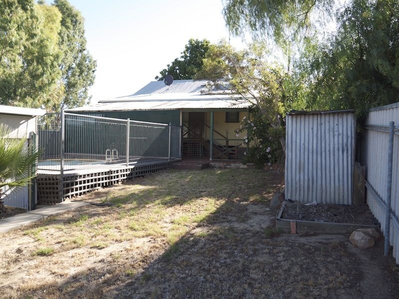 42 Stirling Street, Northam WA 6401