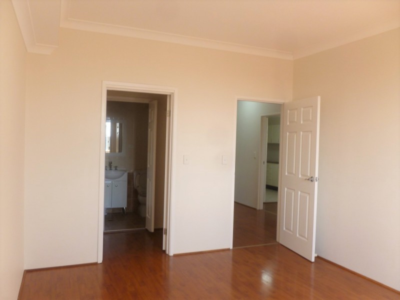 5/2A Morotai Avenue, Riverwood NSW 2210