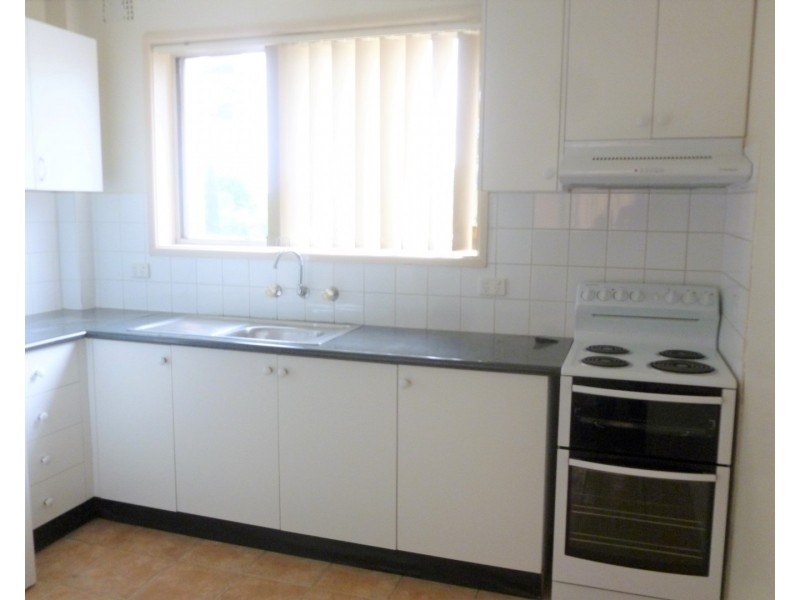 10/5 St Albans Road, Kingsgrove NSW 2208