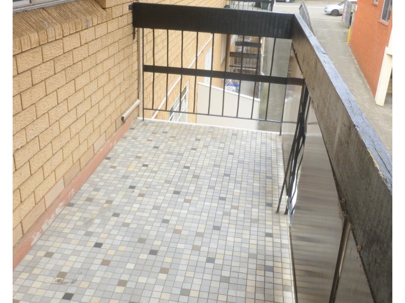 10/5 St Albans Road, Kingsgrove NSW 2208