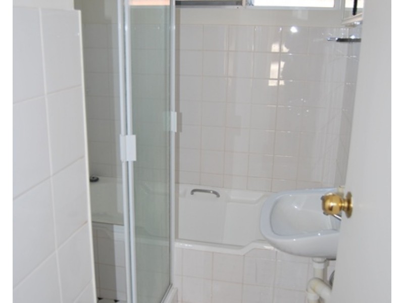 1/7 Phillip Street, Roselands NSW 2196