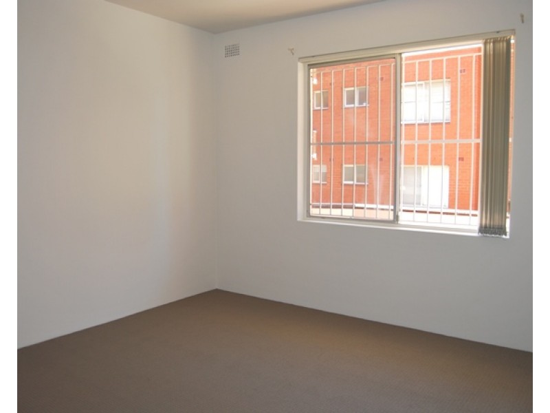 1/7 Phillip Street, Roselands NSW 2196