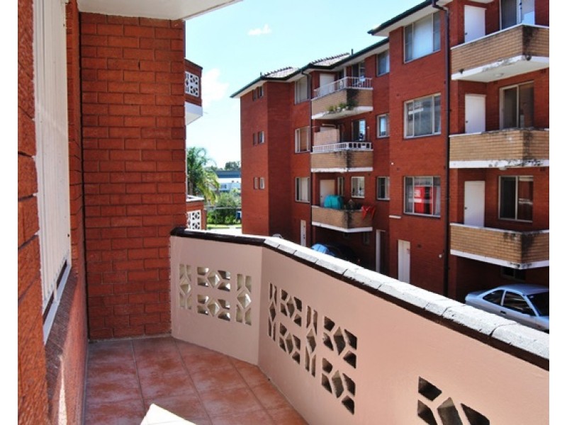 1/7 Phillip Street, Roselands NSW 2196