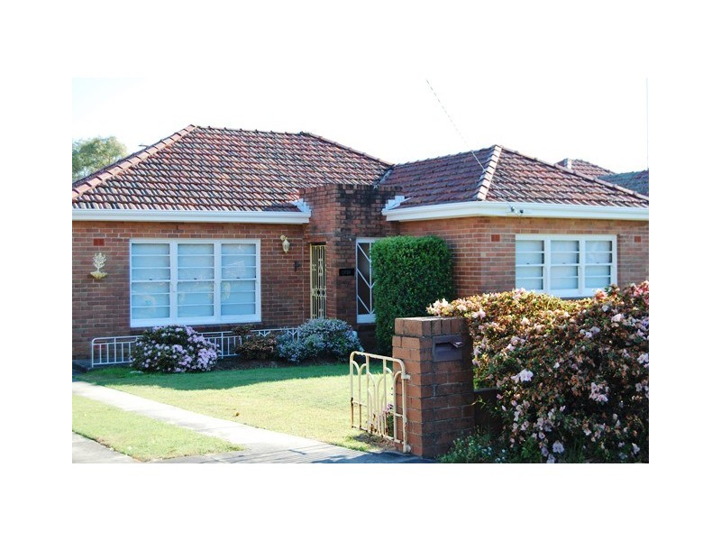 1 Banner Road, Kingsgrove NSW 2208