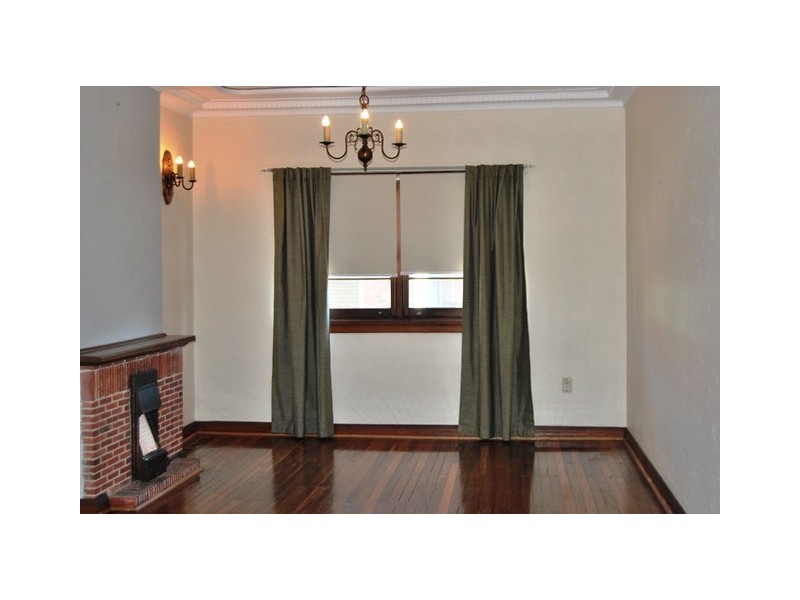 1 Banner Road, Kingsgrove NSW 2208