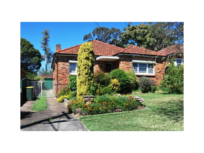 25 New England Drive, Kingsgrove NSW 2208