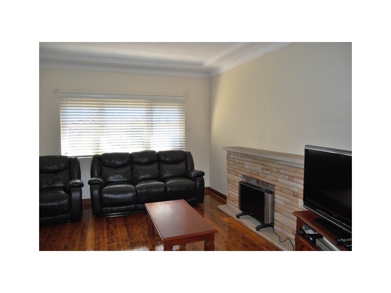 25 New England Drive, Kingsgrove NSW 2208