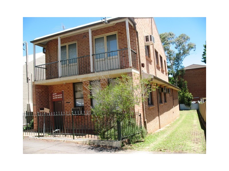 2/49 Dora Street, Hurstville NSW 2220